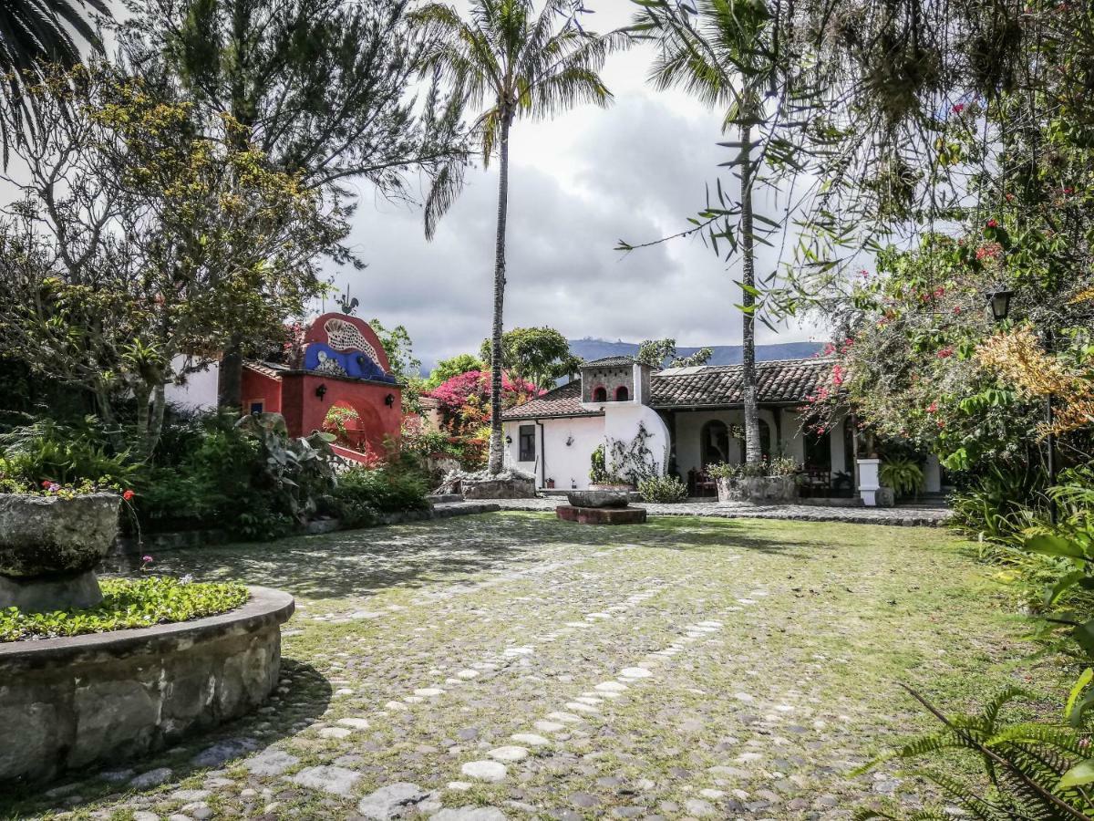 Hosteria Museart Pantavi Tumbabiro Exterior photo